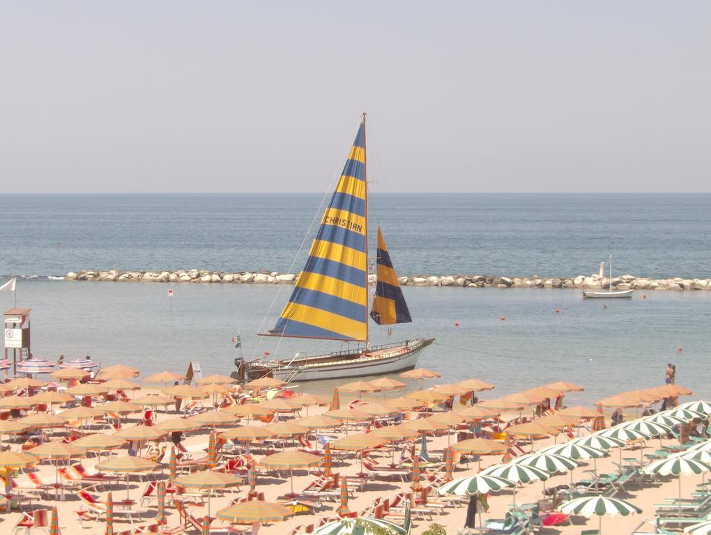 Hotel Lido Gabicce Mare Esterno foto