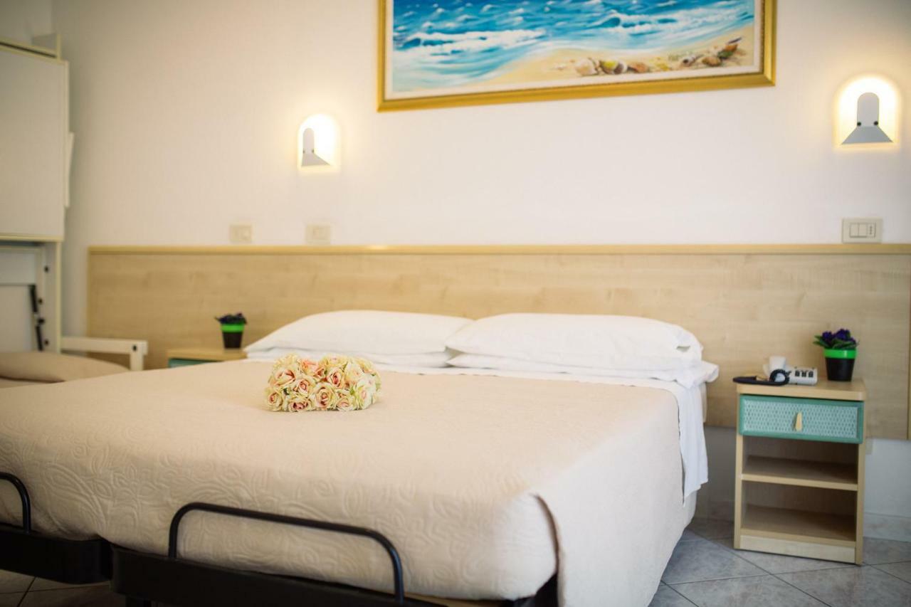 Hotel Lido Gabicce Mare Esterno foto