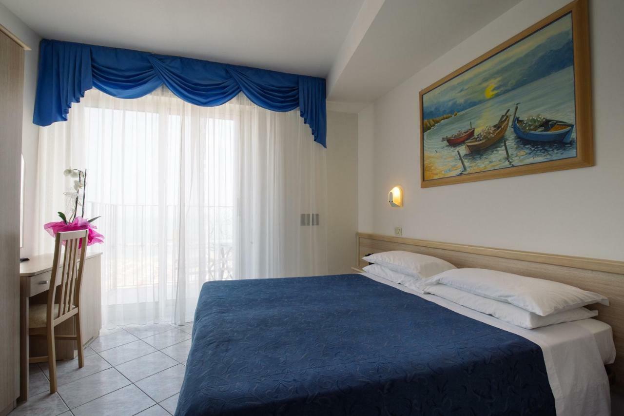 Hotel Lido Gabicce Mare Esterno foto